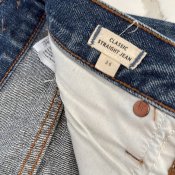 Madewell Petite Classic Straight Leg Jeans Jade Wash Knee-Rip Edition size 26 - Picture 14 of 16